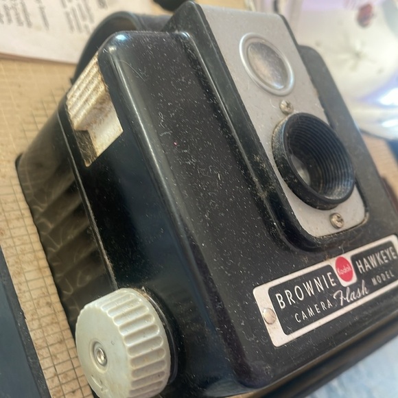 Kodak brownie Hawkeye camera flash outfit super old collectible with box - Picture 8 of 9